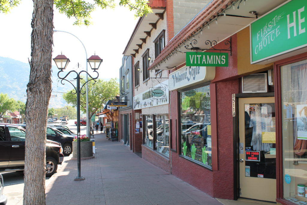 Osoyoos Downtown Revitalization Study and Charette Urbanics